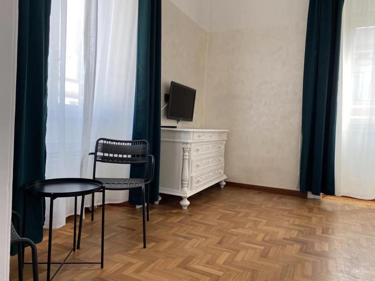 Cavour 44616 Rom